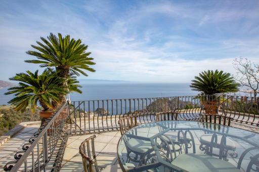 Bellavista House - Housity