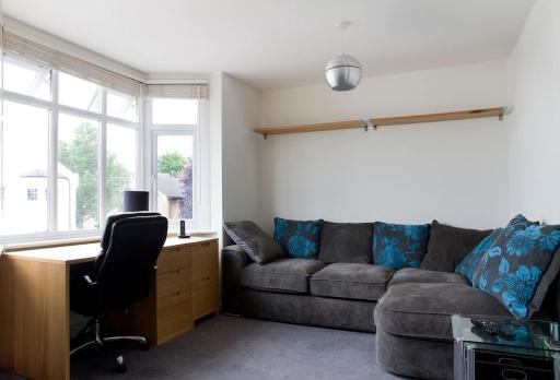 Peaceful Apartment in London - Housity