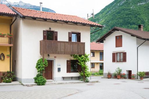 Polovnik House - Housity