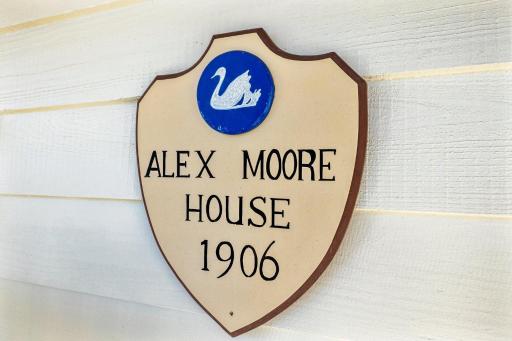 Alex Moore House - Housity