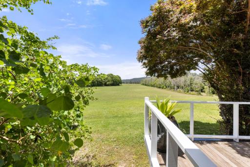 4 Bedroom Farm Cottage on the Bellinger River - Housity