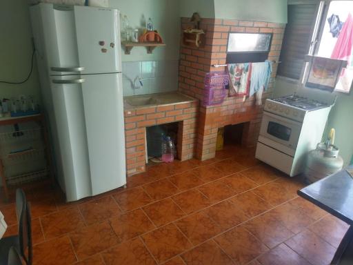 Pousada do Kiko, tranquilidade e natureza, com estacionamento gratuito - Housity