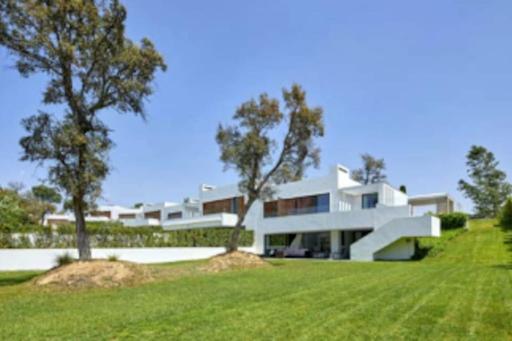 Camiral Golf and Wellness Luxury Villa - Housity