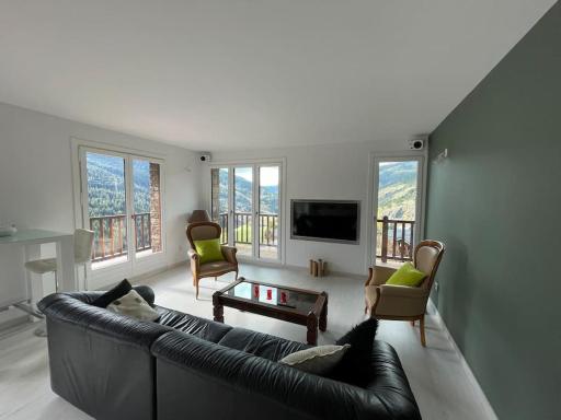 Soldeu appartement lumineux en face des piste ski HUT08245 - Housity