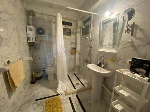 New Cairo lux apt in lux villa basement1 - Housity