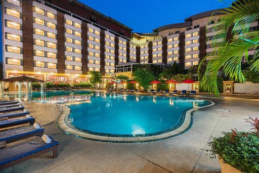 Mountain Beach Resort & Convention Center - Housity
