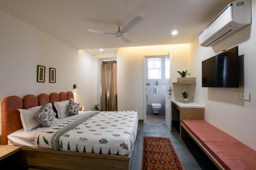 C'est La Vie Boutique Apartments by Le Pension Stays - Housity