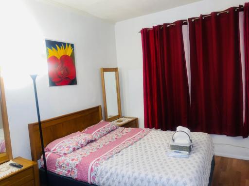 Cozy Comfort In Brooklyn - Housity