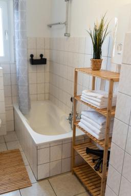 Modern 3Room Apartment Free Wifi Netflix - Housity