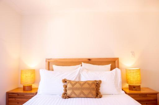 Sunnyridge Villa -Private courtyard 5 mins to Freo - Housity
