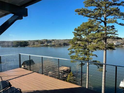 Modern Lakefront Views at Lake Hickory Haven - Housity