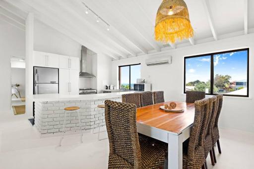 Falcon Beach House - Multi-Family, Pets, Kids! - Housity