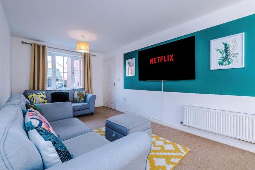 3 Bedroom! 3 Toilets! Contractors and Groups! Free Parking! Driveway! NEW BUILD HOUSE! - Housity