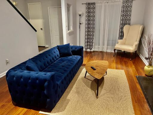 Cozy Town House In Clarkston - Housity