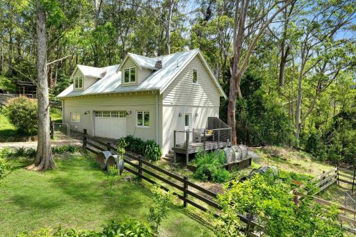 The Barn - Housity