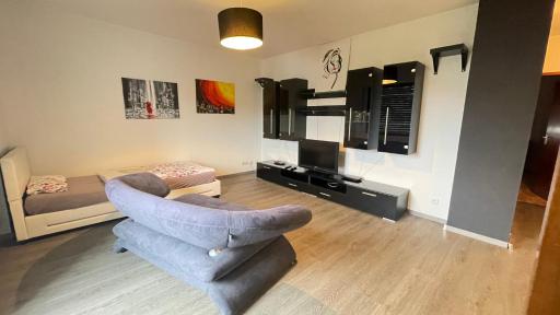 MBZ Ferienwohnung TREVERE - 2 ZKB Balkon - Housity