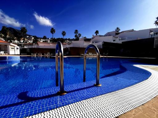 Island Village Prime Suite 312 - Housity