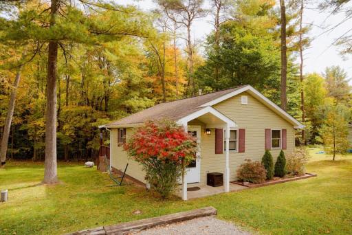 Cozy Cottage near Cook Forest Park, ANF - Housity
