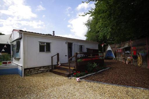 Rocketss Retreat - Housity