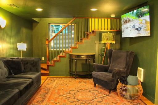Heart of Woodstock, 10 min walk to Reed, 1 bedroom - Housity
