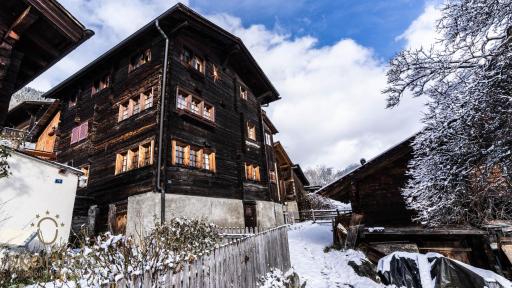 Heimeliges Walliserhaus - Housity