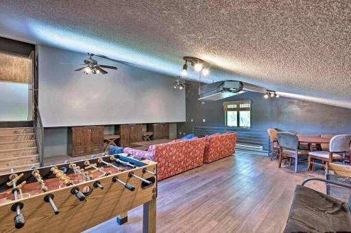 Riverside Hideout: 3 Mi to Downtown Cedar Falls! - Housity
