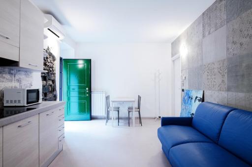 Blue Loft - The House Of Travelers - Housity