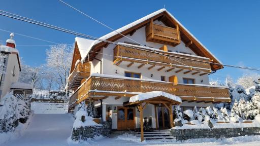 Rezydencja Nad Potoczkiem - Housity
