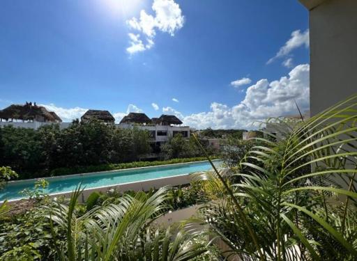 NEW 2Level PH Suite W/Pool! - Housity
