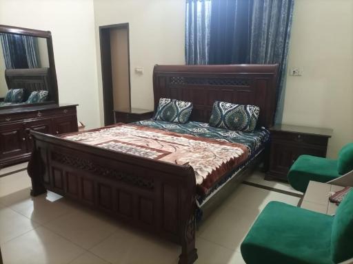 Township - Fully furnished elegant complete portion for families - Housity