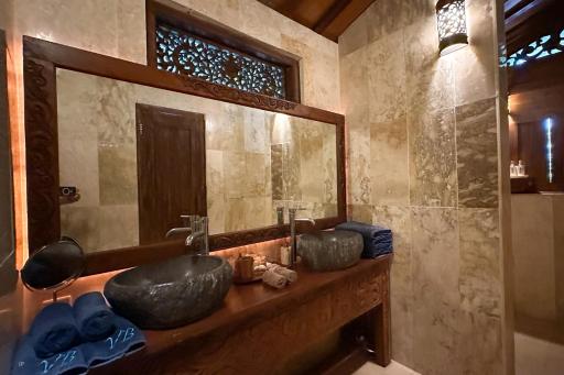 Villa Borobudur Resort - Housity