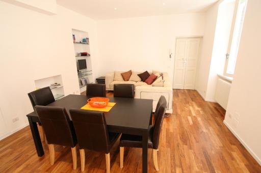 Cernobbio 2 Bedroom Apartment - Housity