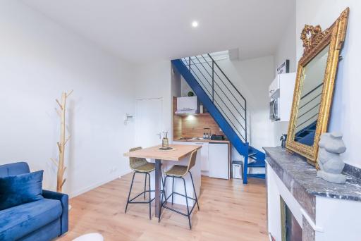 Romantique Duplex au pied de la cité - Housity