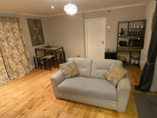 Neptune's Apartment - Housity