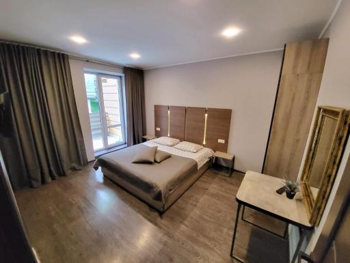 Like Home on Zaliznychna 3 - Housity