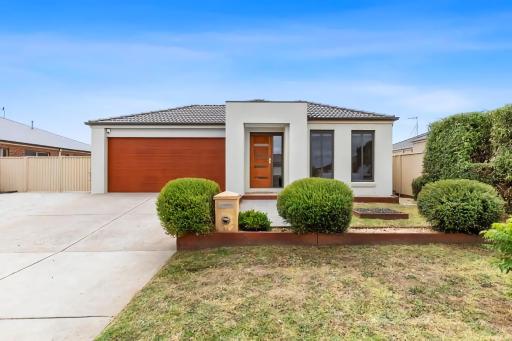 Chifley Place - Cool Suburban Crib! - Housity