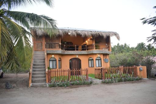 Casa del Mar by Playa Larga - Housity