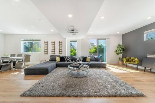 CHARMING 4BDR TOWN HOUSE - Housity