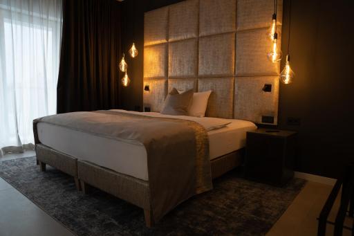 THE NEWSHA SIGNATURE HOME - Housity