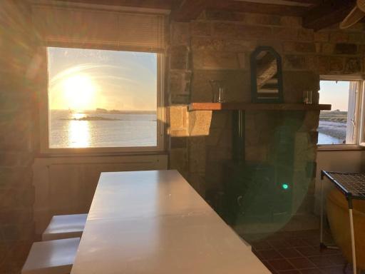 Magnifique maison les pieds dans l'eau - Housity