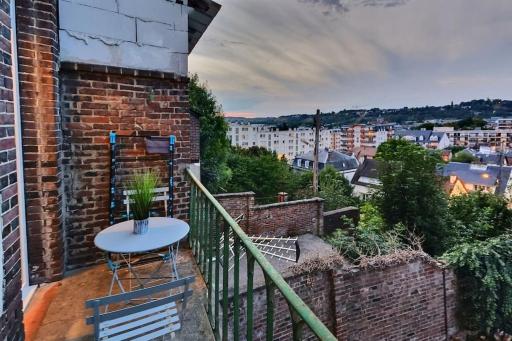 Superbe Studio 2 *Face Gare * Belle Vue Sur Balcon - Housity