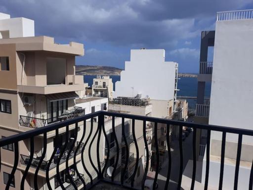 Corner view apartment - Housity