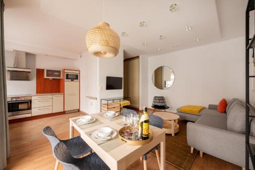 Homini Apartament IMPERO z Parkingiem - Housity