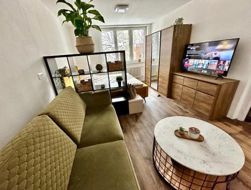 Luna Apartment - Housity