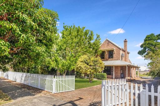 Sunny Busselton - Housity