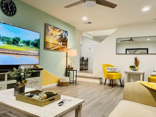 Luxury Modern & Cute- Minutes to The White-Sand Beaches - Housity