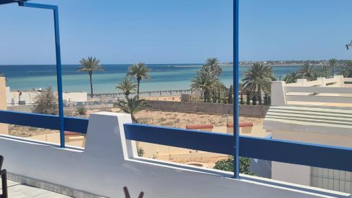 Kherkenah Dreams - Housity