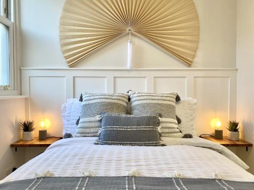 Stunning Beach Themed 2 Bed Apartment - Housity