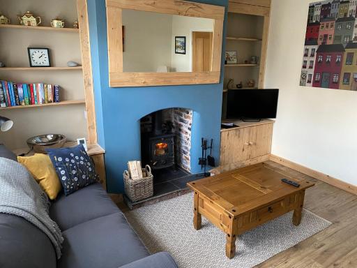 Lychgate view cottage - Housity