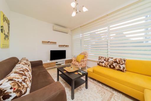 Magnificent Flat 300 m to Beach in Aksu - Housity